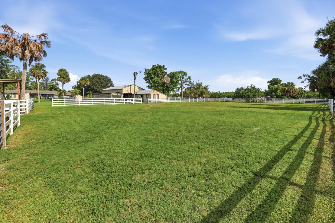 Photo of 14095 BIDDEX Road
