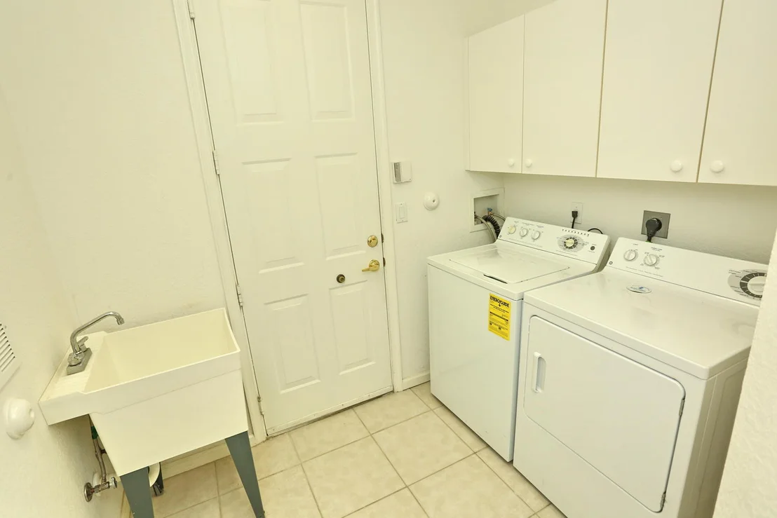 Photo of 9127 Bay Point Circle