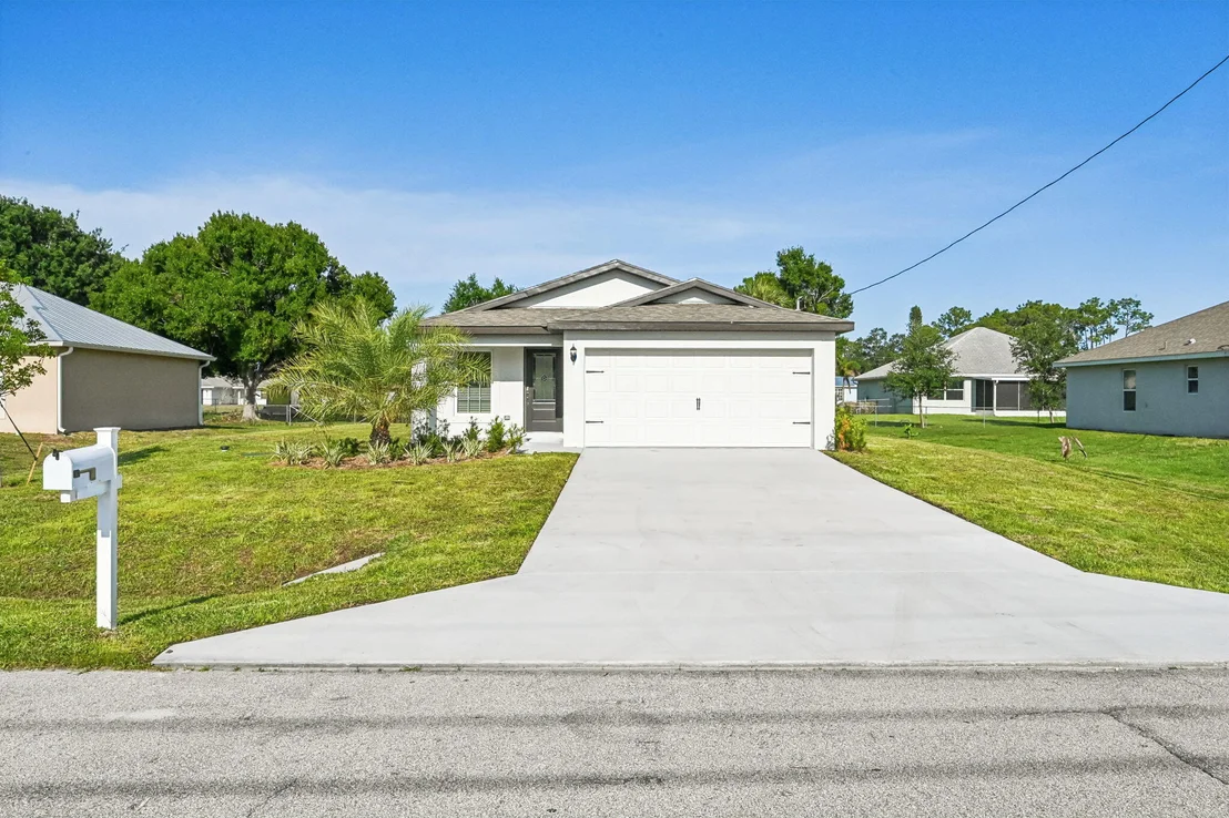 Photo of 5606 Seagrape Drive