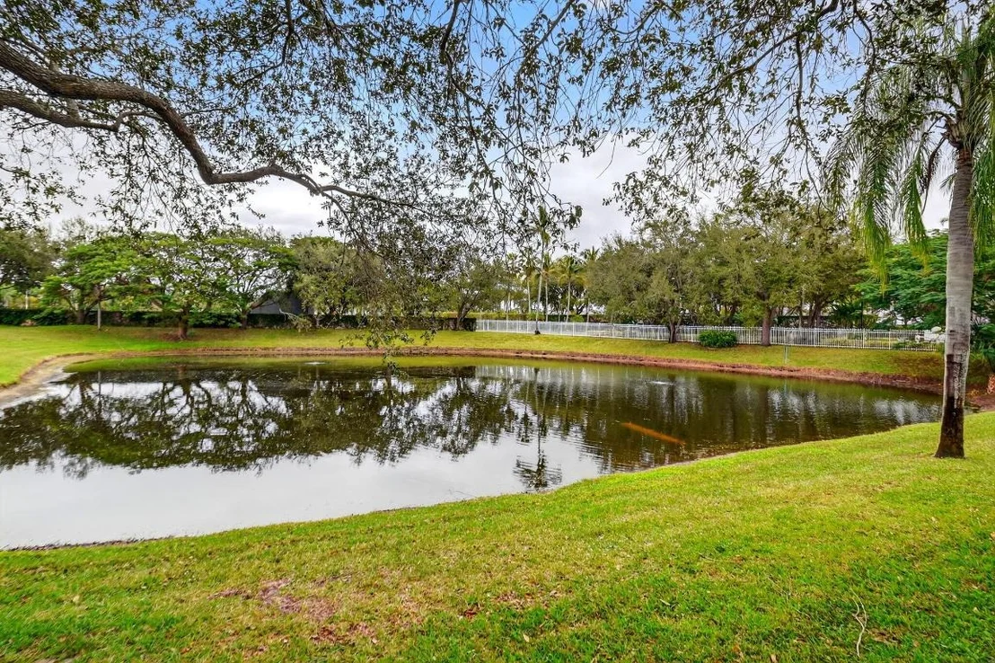 Photo of 4979 Garden Drive