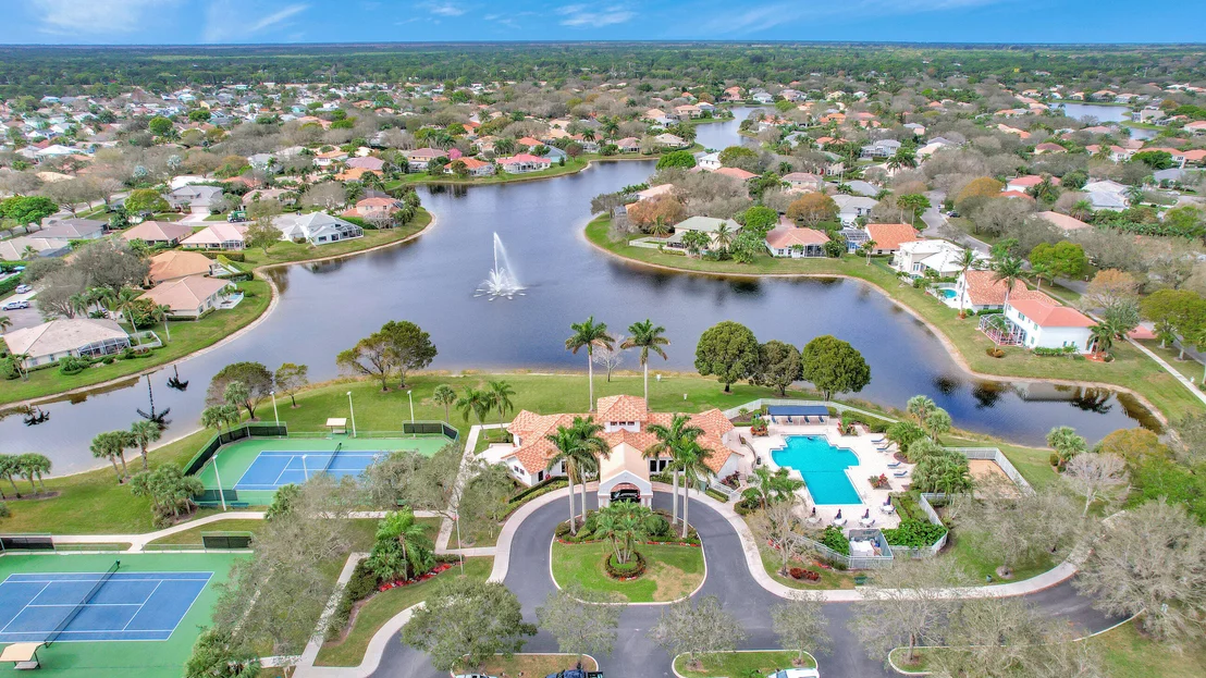Photo of 1039 Egret Circle N
