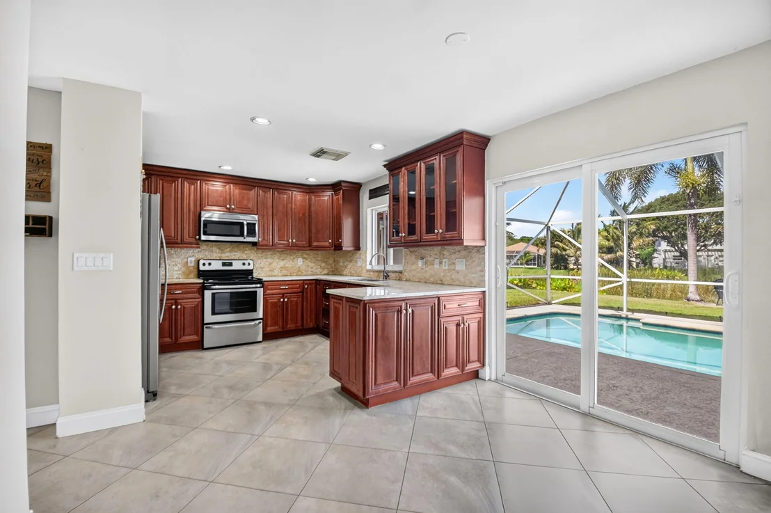 Photo of 6233 WILLOUGHBY Circle