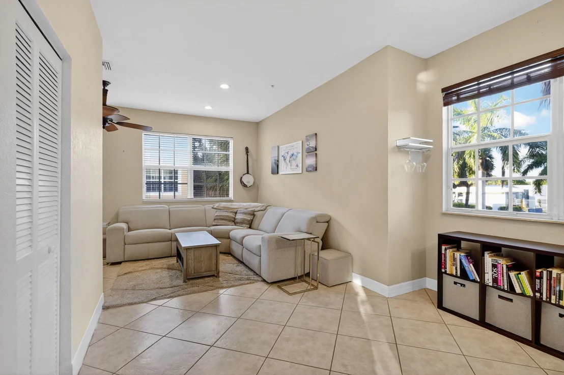 Photo of 115 Harbors Way