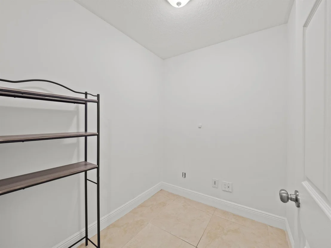 Photo of 1403 Fairway Circle