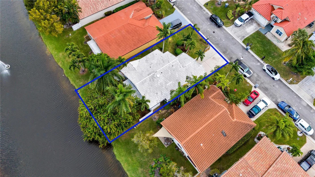 Photo of 5568 American Circle