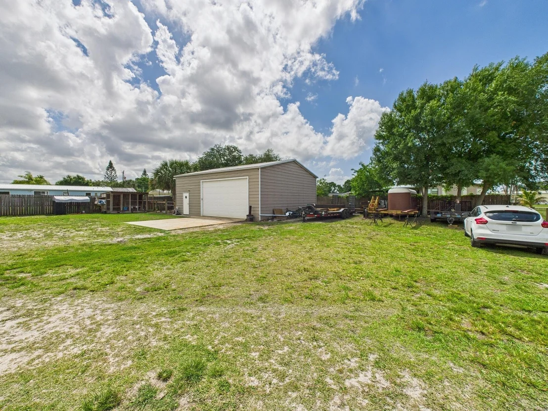 Photo of 2452 SE 21st Terrace