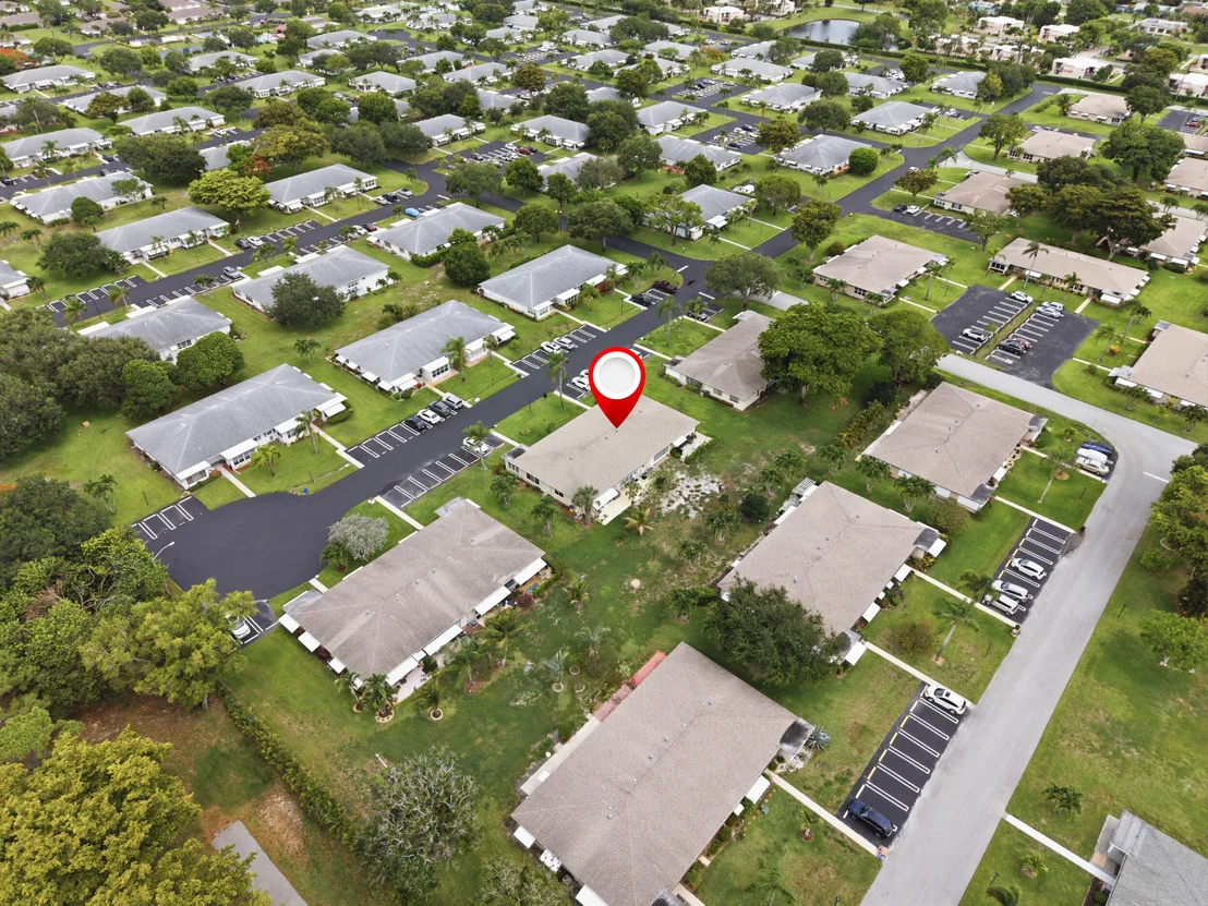 Photo of Unit B at 955 Circle Drive
