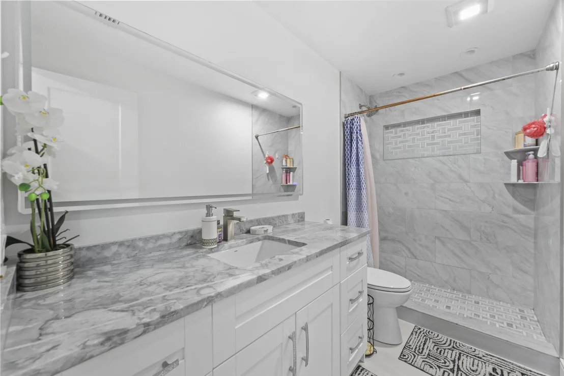 Photo of 3531 NE 30th Avenue