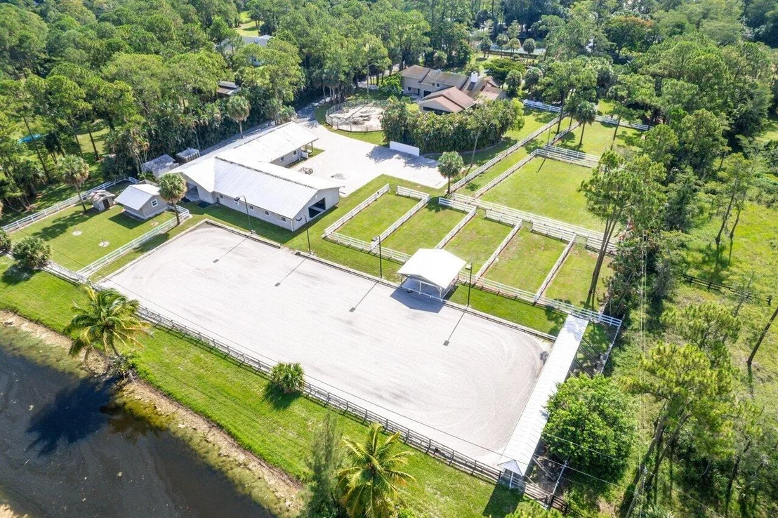 Photo of 2315 Deer Run Boulevard