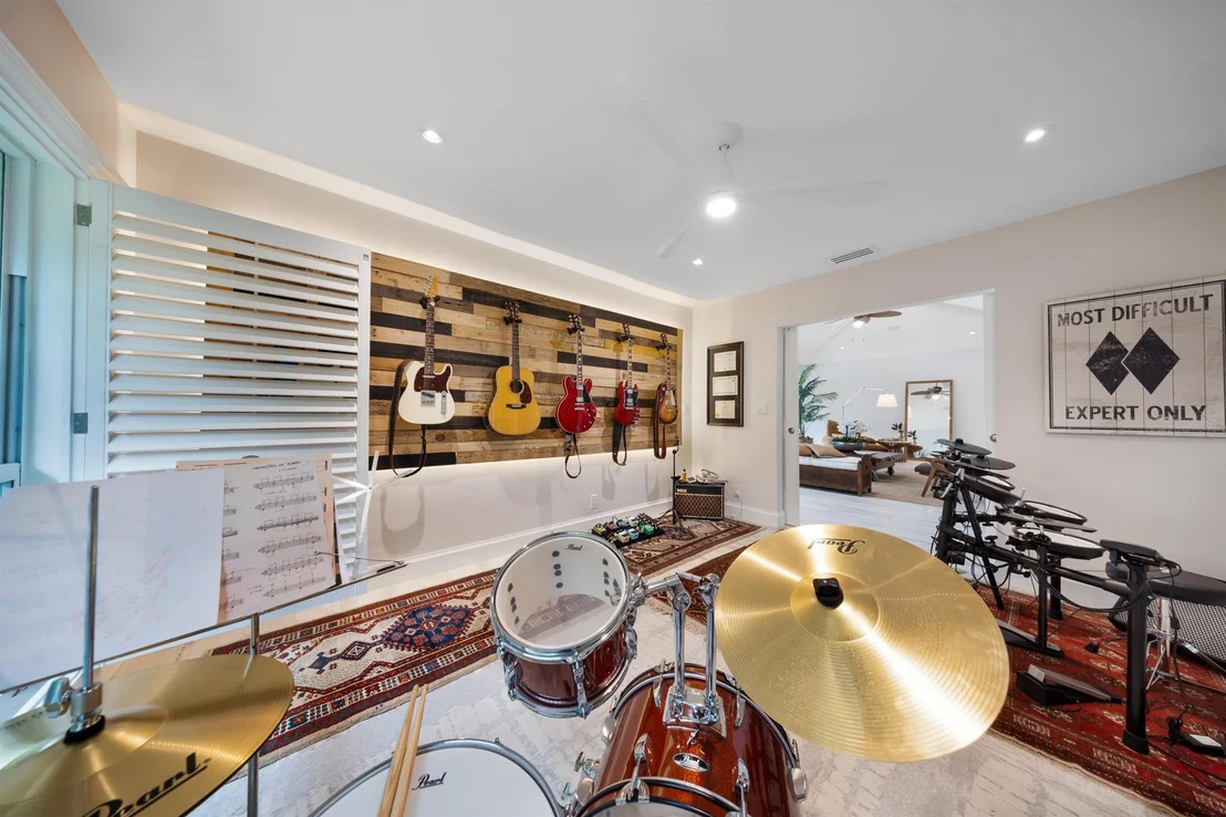 Photo of 5108 Pineview Circle