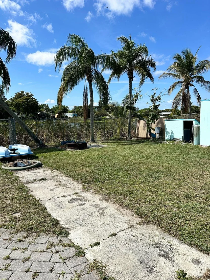 Photo of 4194 Hibiscus Cir Circle