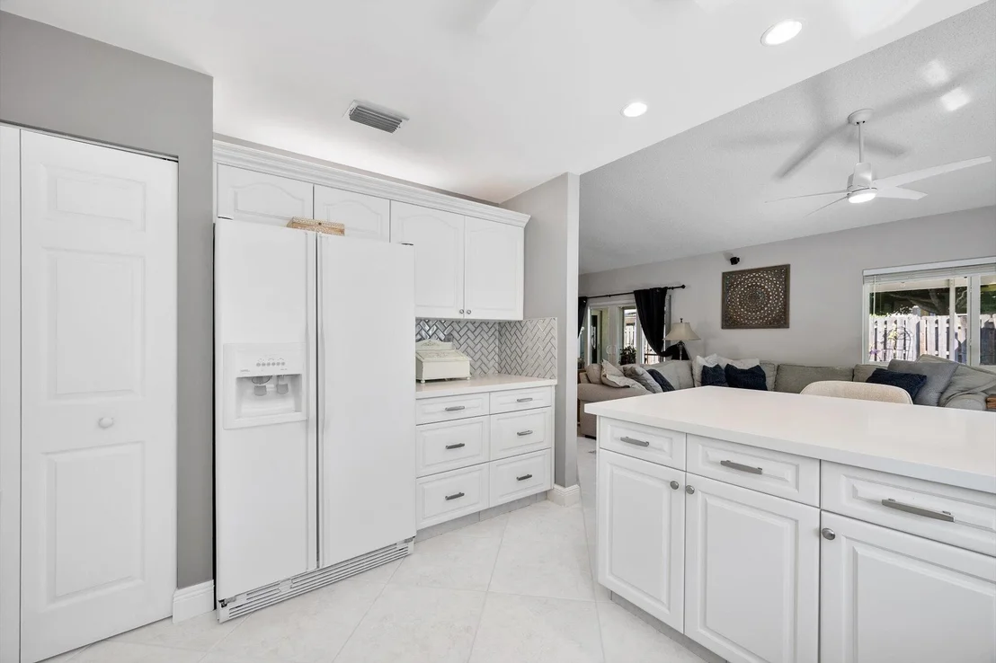Photo of 15541 Dover Court