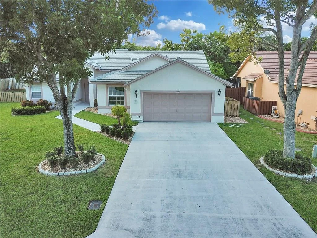 Photo of 4700 NW 75th Street