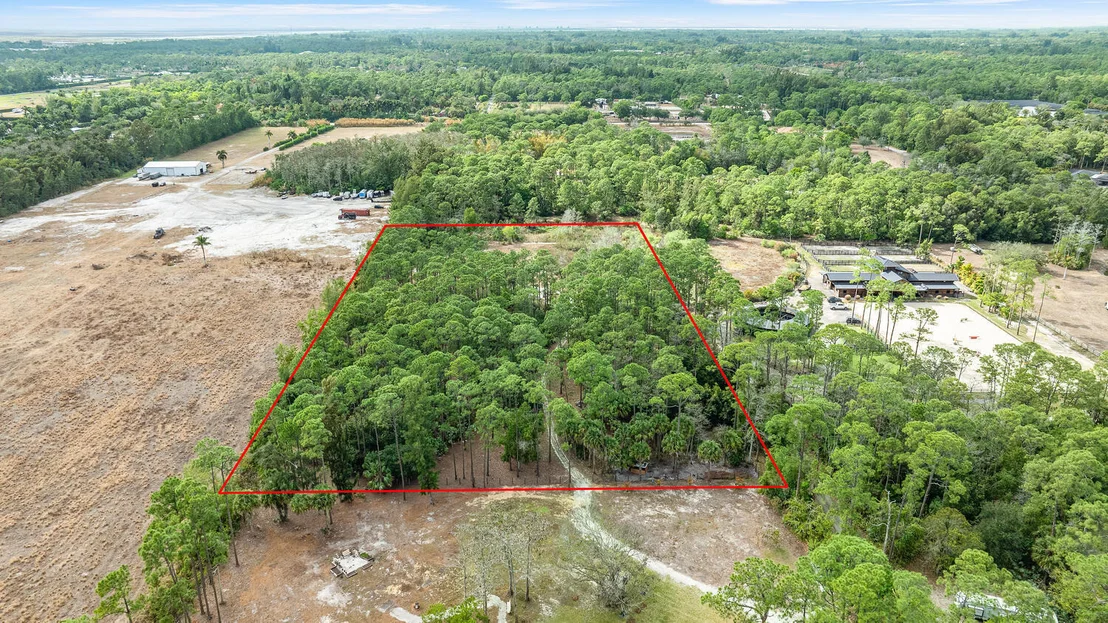 Photo of 1443 E Road