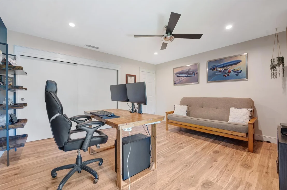 Photo of 741 Mockingbird Lane