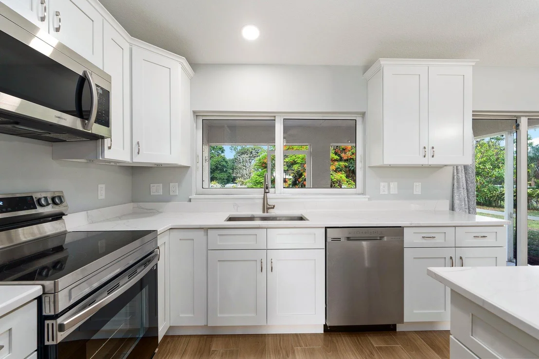 Photo of 5609 Sunset Boulevard