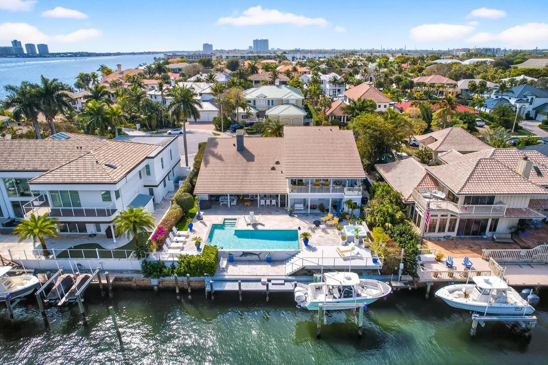 Photo of 113 Ebbtide Drive