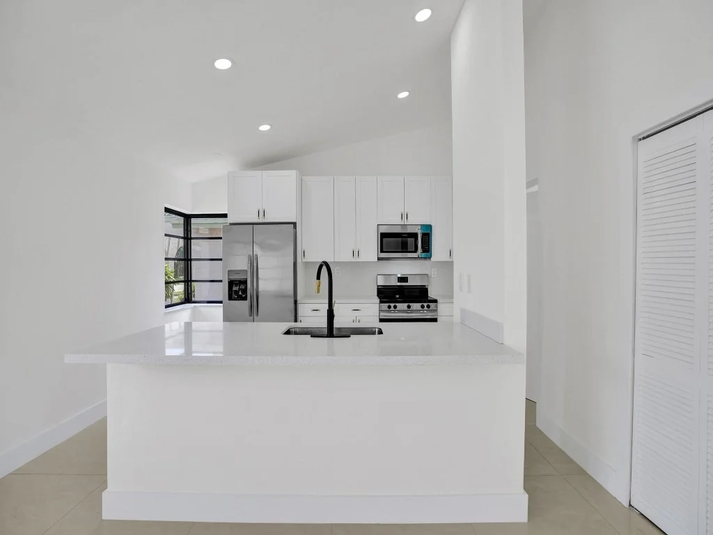 Photo of 200 SE 7th Street