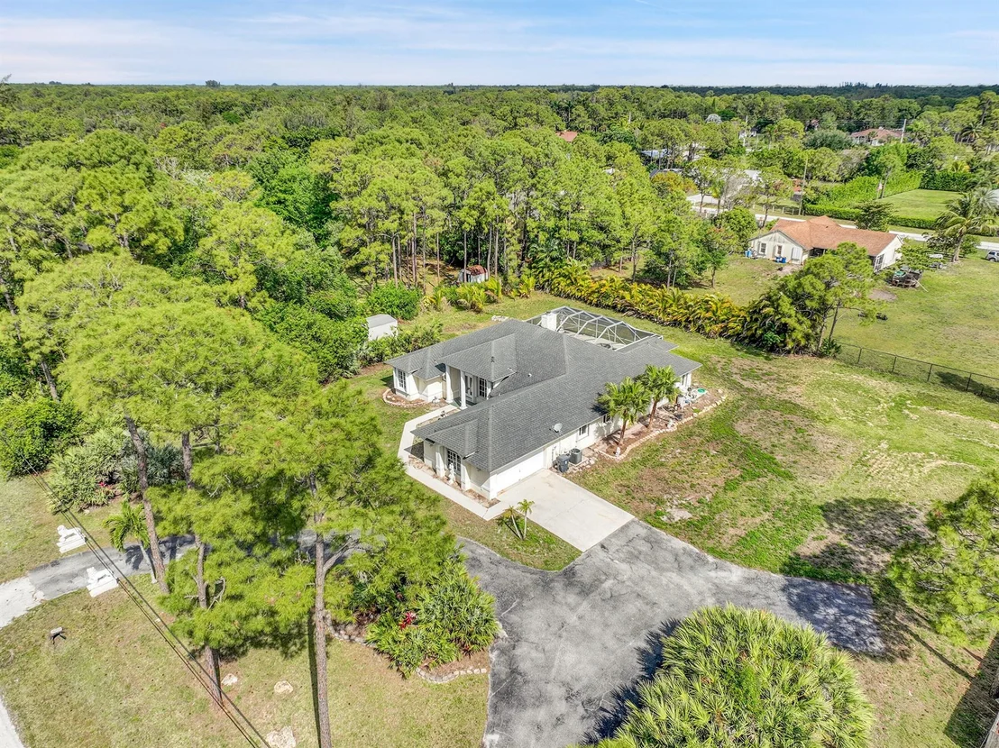 Photo of 14541 68th Street N