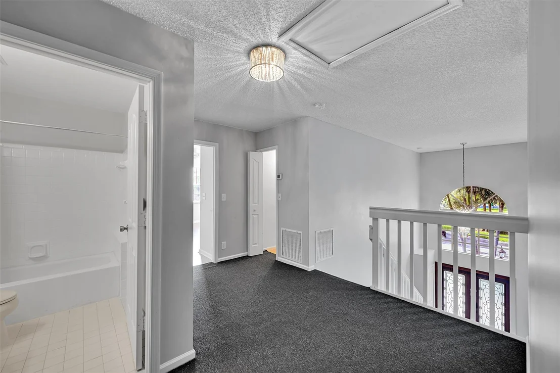Photo of 10004 NW 57th Place