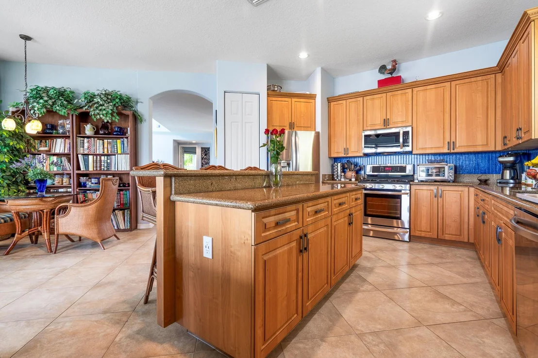 Photo of 1236 Bay View Way