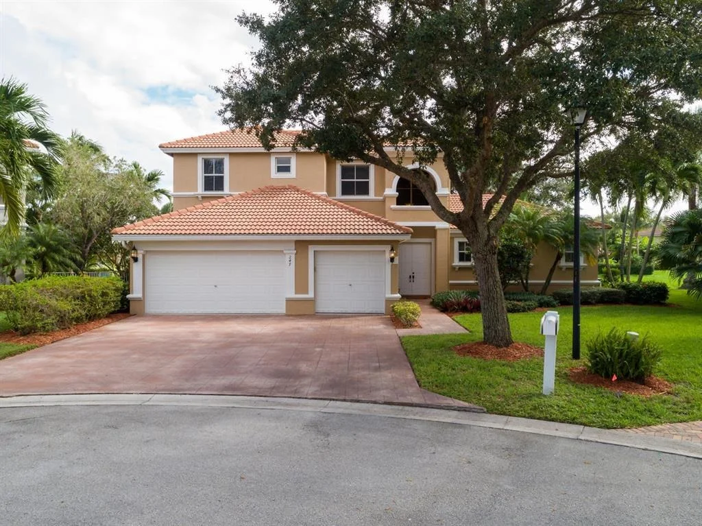 Photo of 247 Spoonbill Lane S