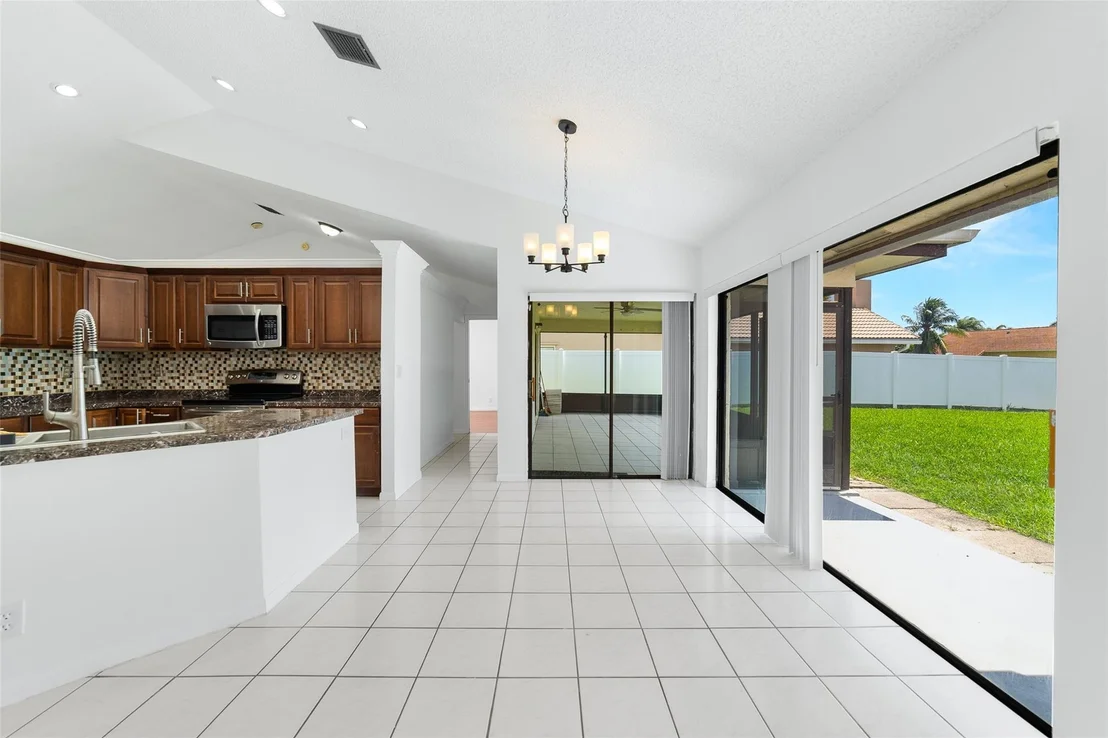 Photo of 9216 Sun Pointe Drive