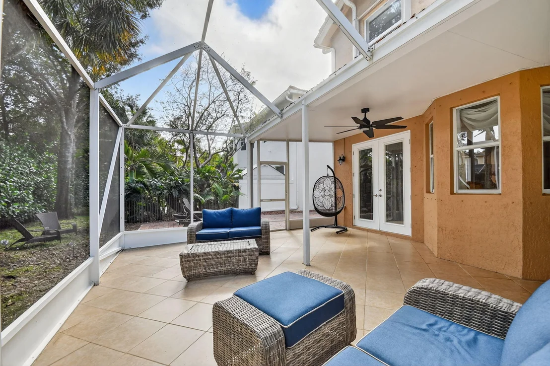 Photo of 1605 E Classical Boulevard