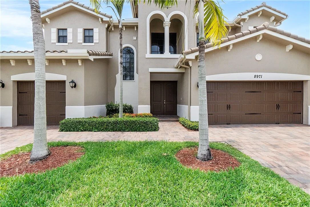 Photo of 8971 Lakeview Place