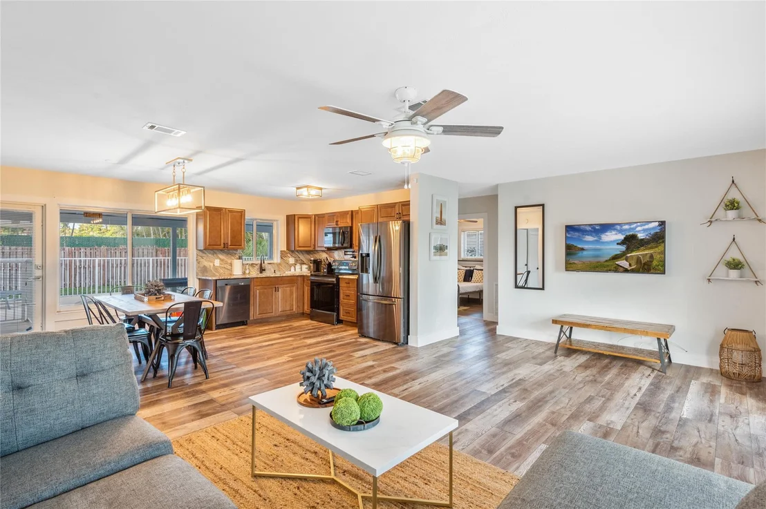 Photo of 2233 SE 13th