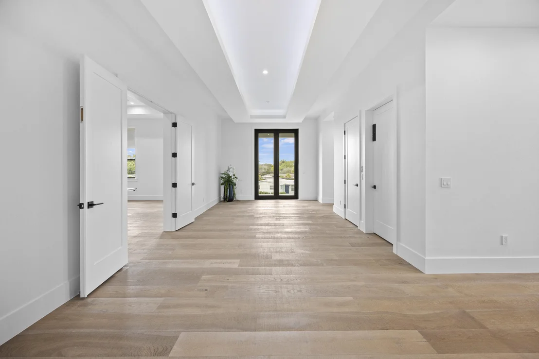 Photo of 736 Lagoon Drive
