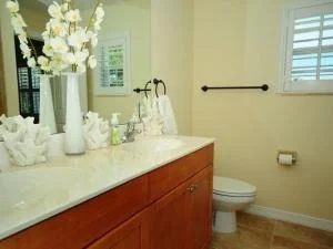 Photo of 1124 Lakeshore Drive