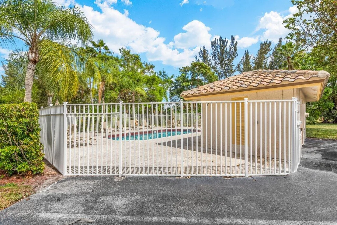 Photo of 1652 Oak Berry Circle