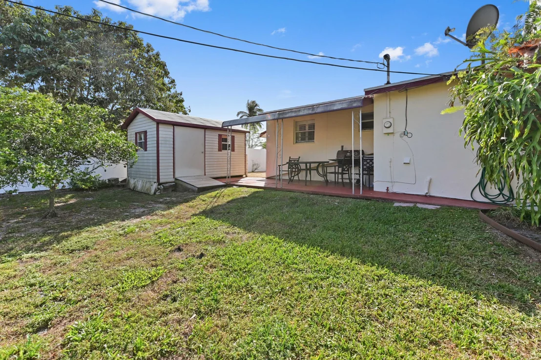 Photo of 144 Cayman Drive