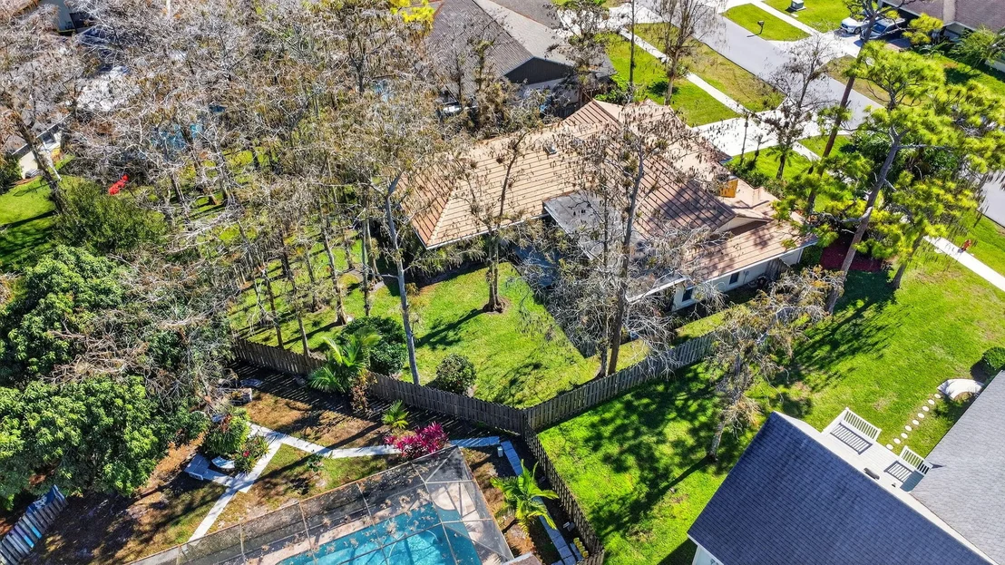 Photo of 14059 Aster Avenue