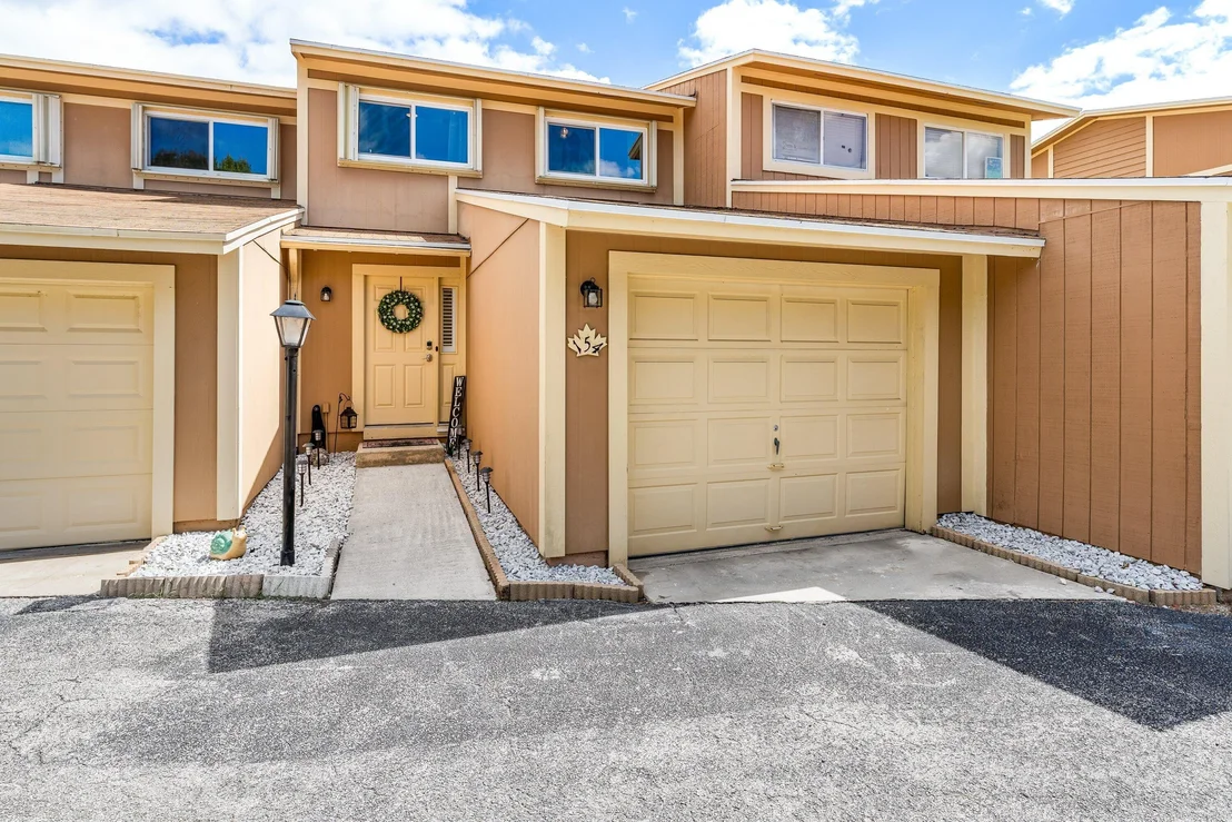 Photo of 154 Maplecrest Circle