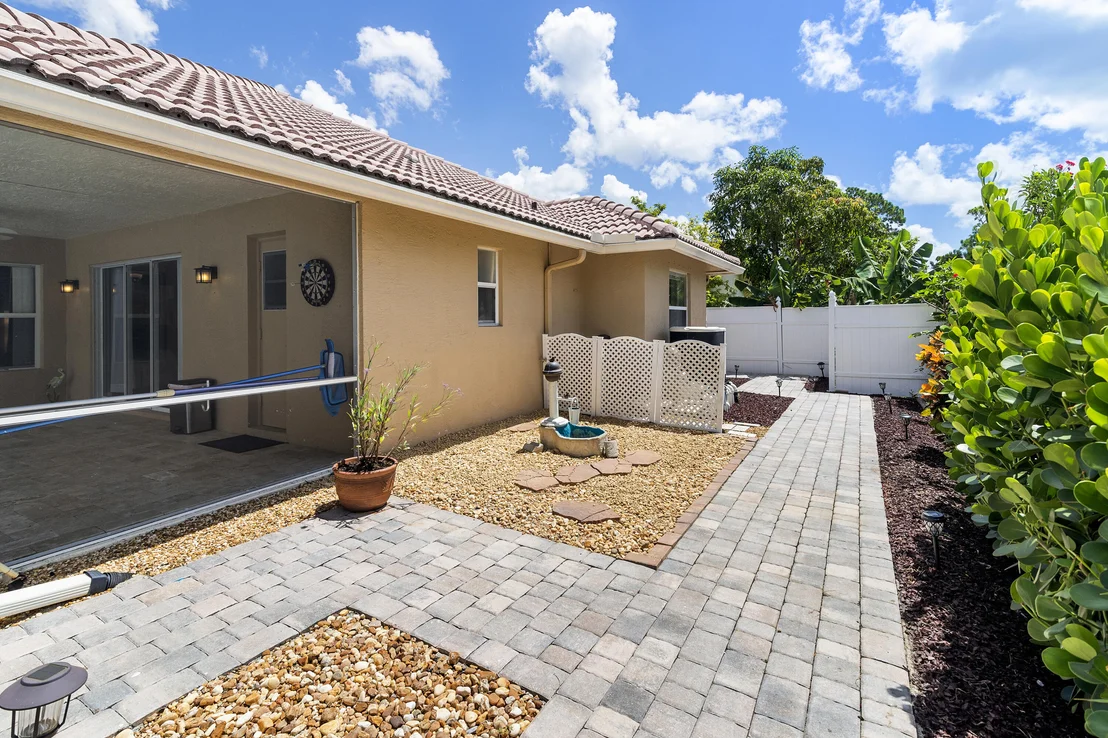 Photo of 13800 Paddock Drive