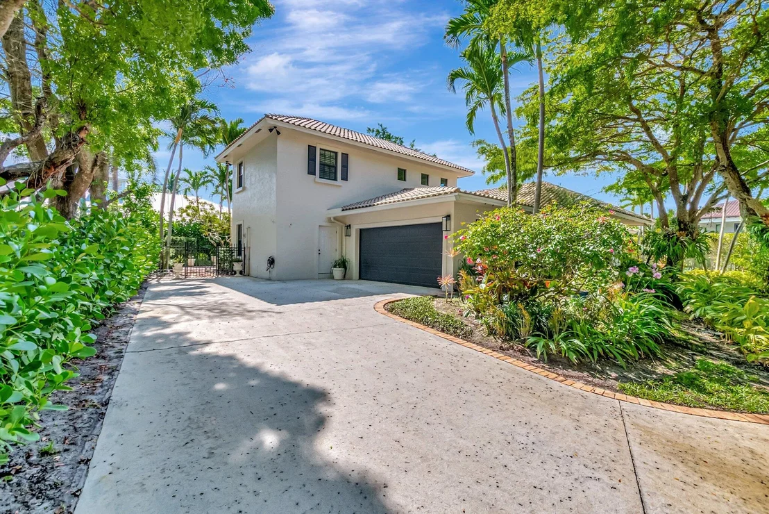 Photo of 284 Florenada Terrace