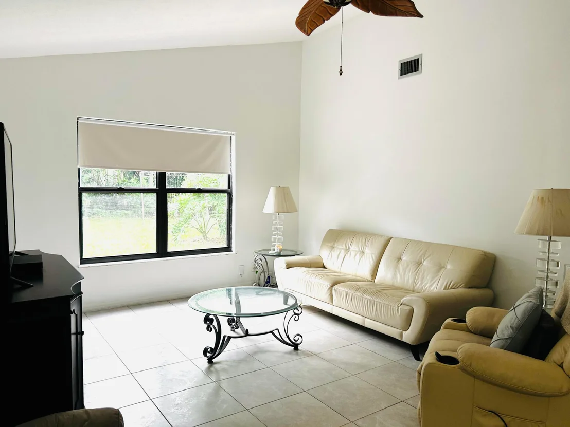 Photo of 17971 Mellen Lane