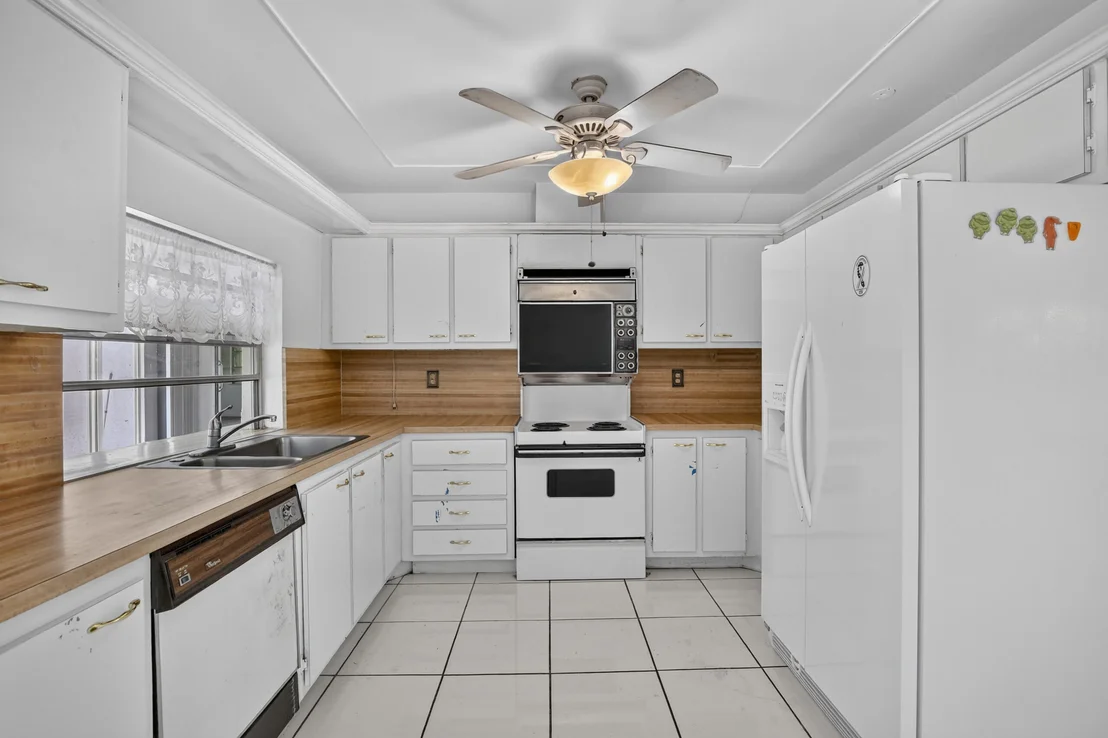 Photo of 410 Bonaventure Boulevard