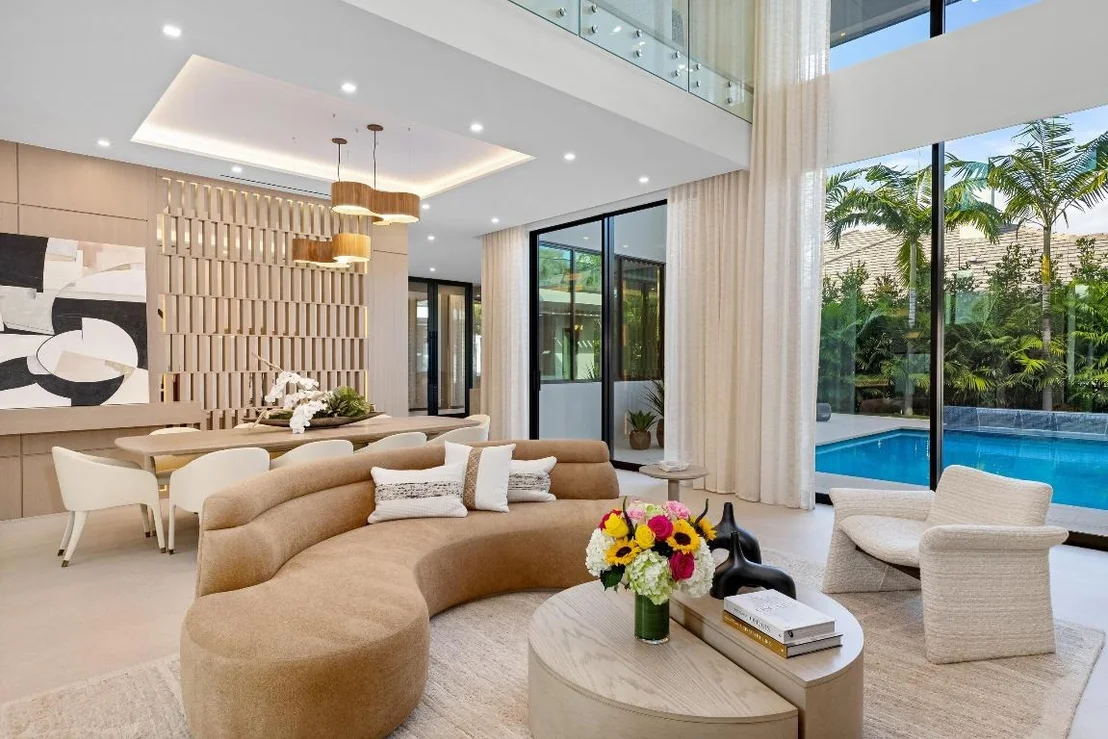 Photo of 2498 Queen Palm Road