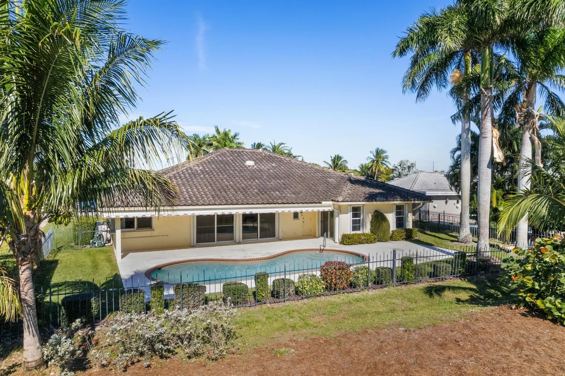 Photo of 5683 Golfway Drive
