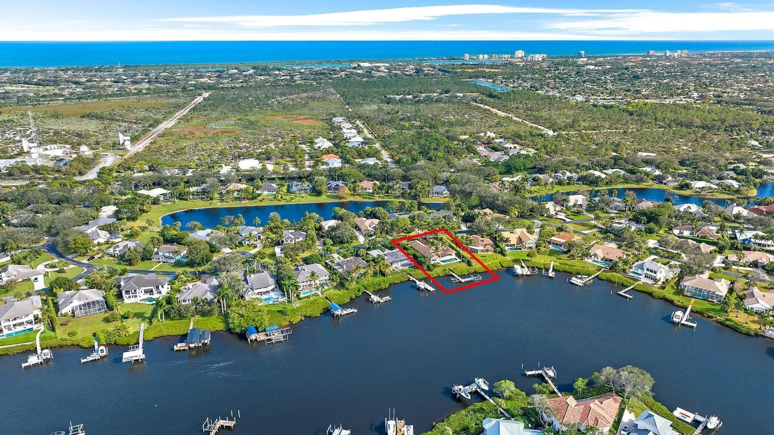 Photo of 18371 SE Lakeside Drive
