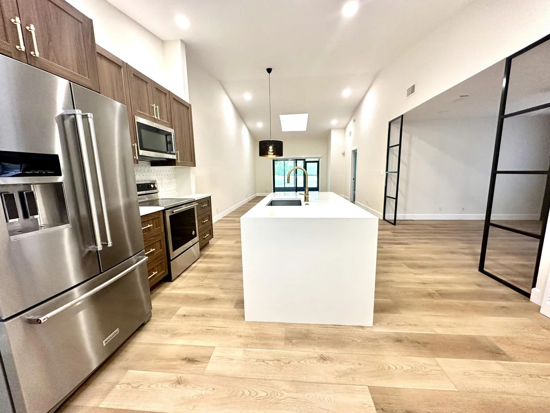 Photo of 6410 Royal Manor Circle
