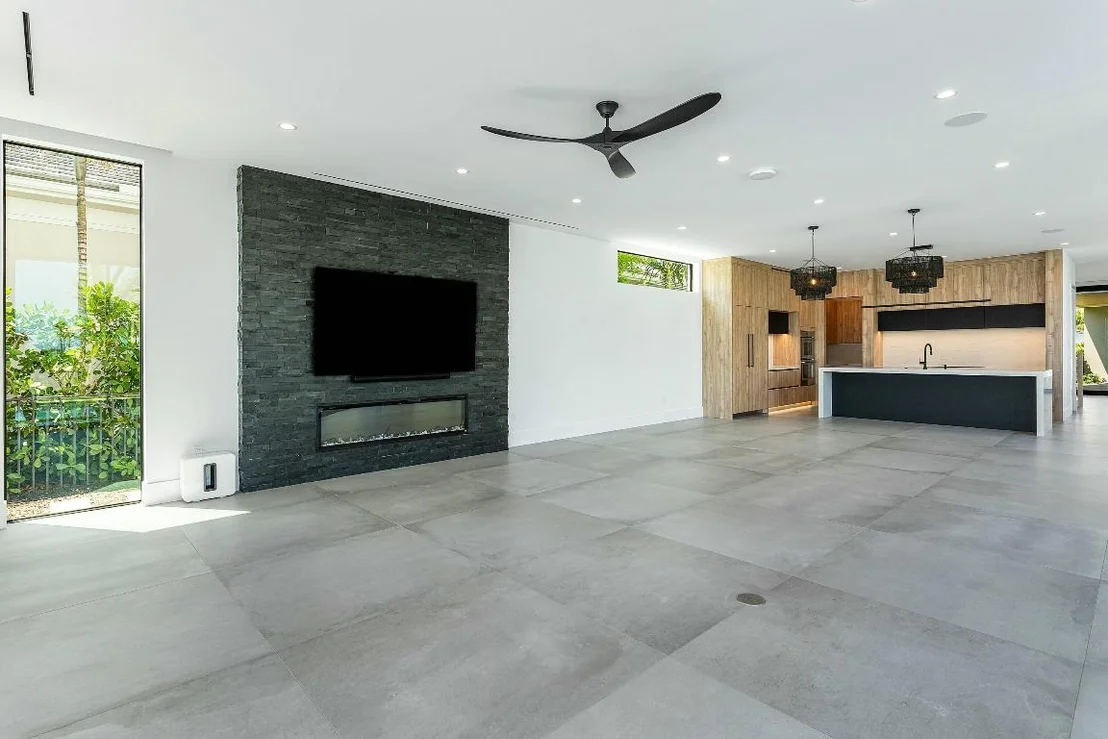 Photo of 3445 Harbor Road N