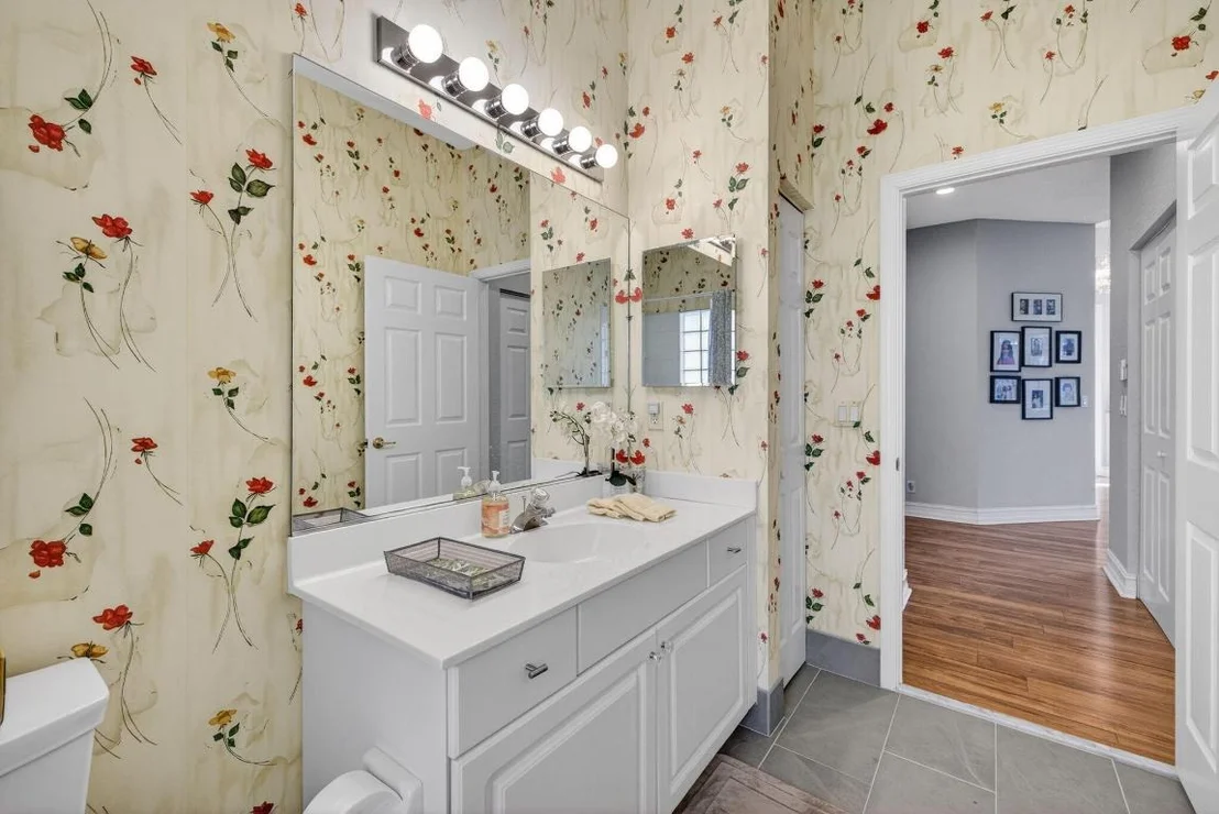 Photo of 7669 Rockford Road