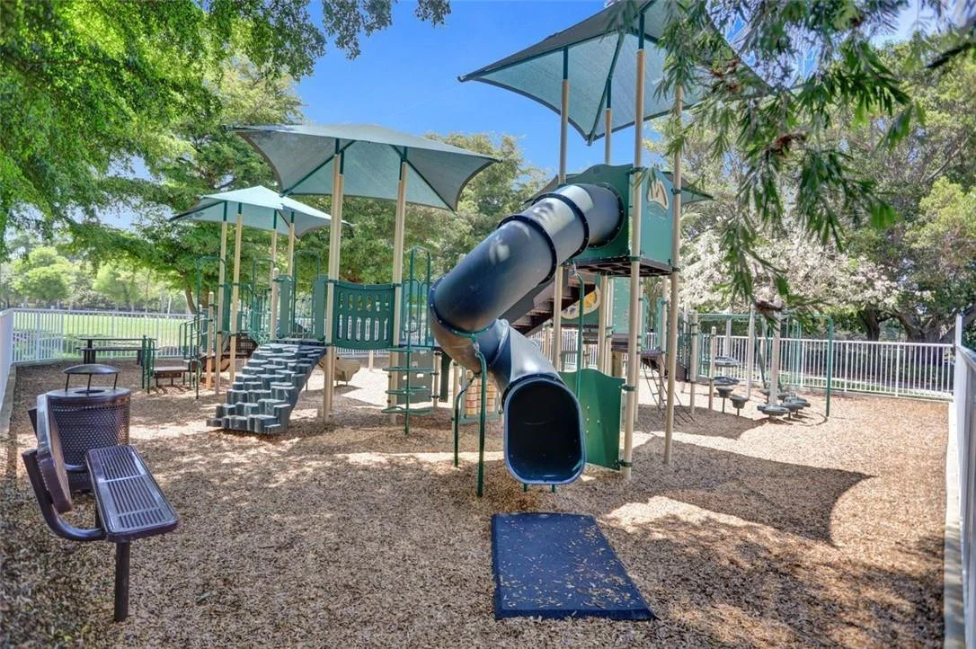 Photo of 325 Cameron Drive