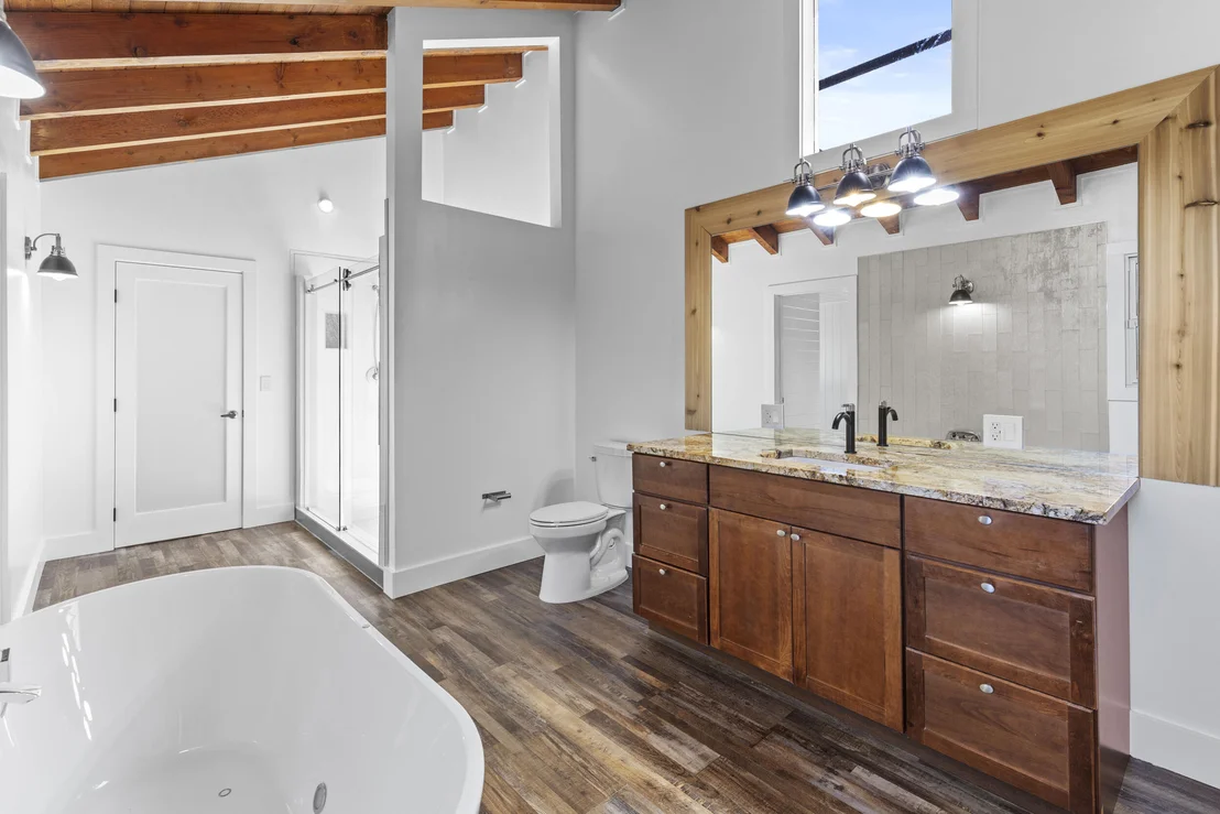 Photo of 4931 Clock Road