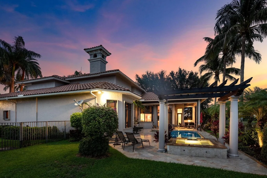 Photo of 17602 Middle Lake Drive
