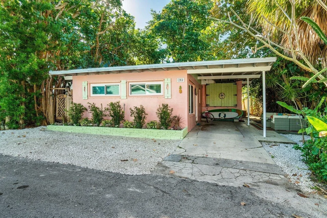 Photo of 204 Coral Road